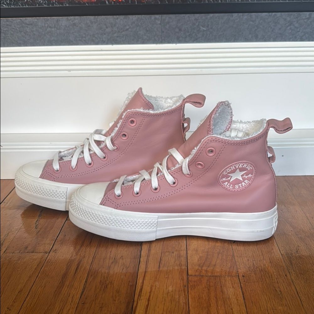Converse Size 8 Pink Leather Chuck Taylor High-Top Platform Sneakers
